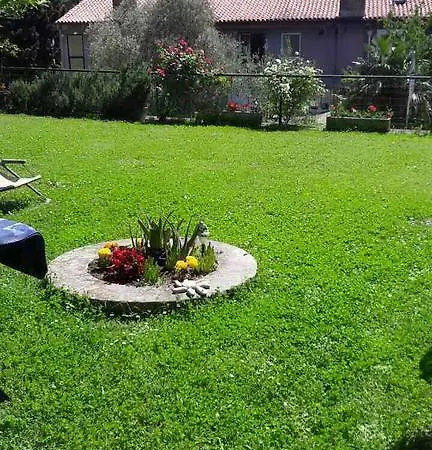 بيت ضيافة Apartmaji, Sobe - Obzidje بيران