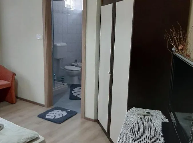 Apartmaji, Sobe - Obzidje Casa de hóspedes 3*